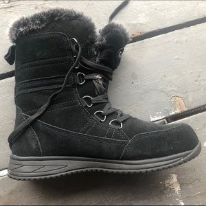 Black Snow Boots
